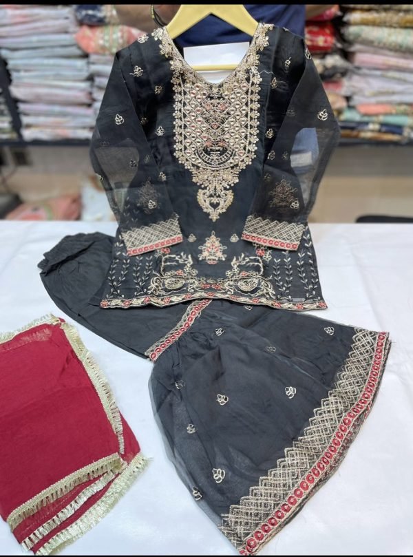 Girls Gharara Suit