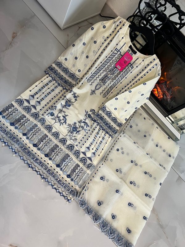 Areej Embroidered 3Pcs Suit – Bild 3